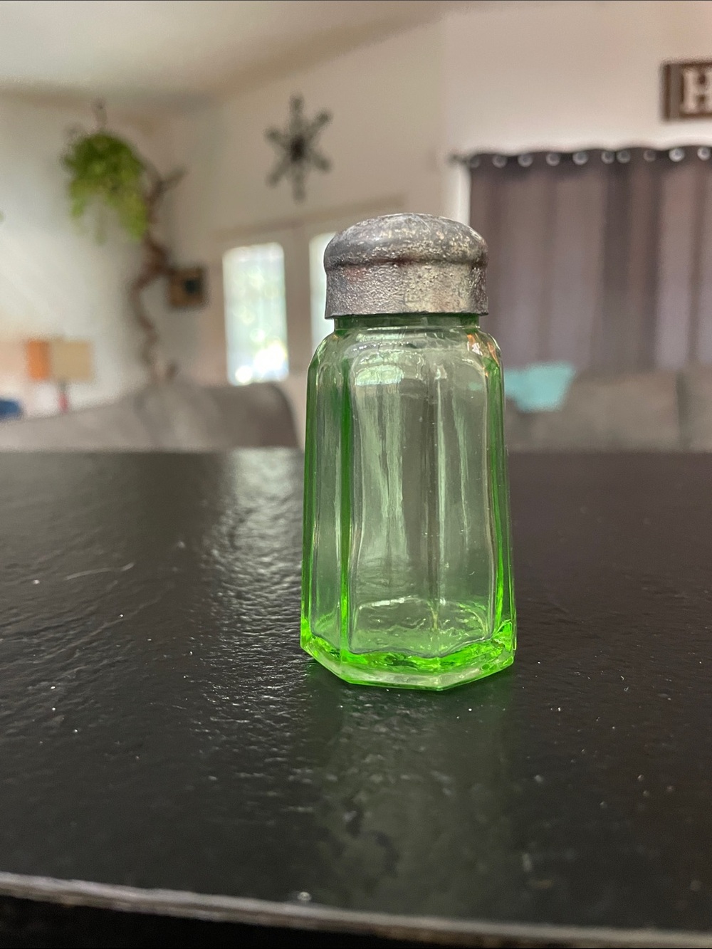 Anchor Hocking Vintage Uranium/Vaseline Green Glass Salt Shaker with Metal Lid